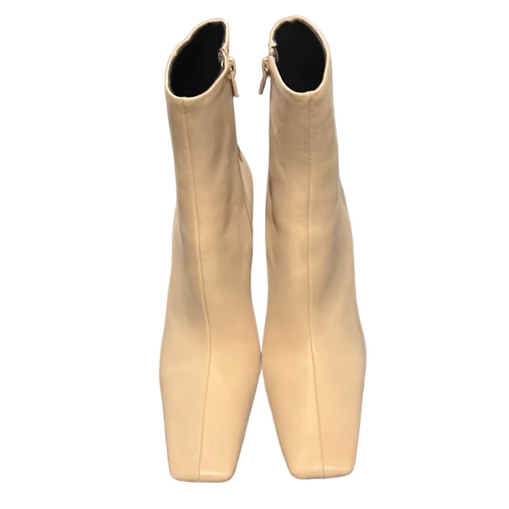 Worn only once!Mango ivory boots! Must have for fall!!